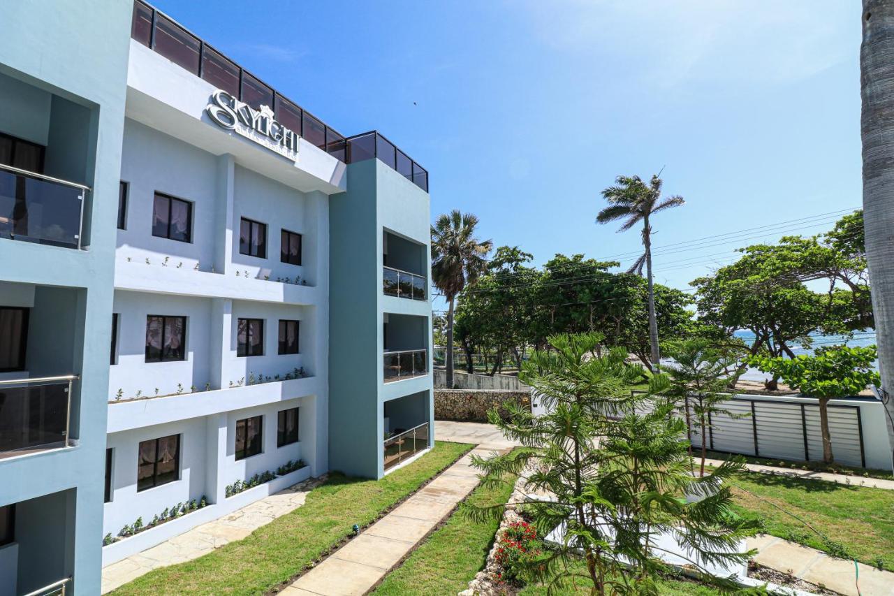 Skylight Suites Hotel Puerto Plata Exterior photo